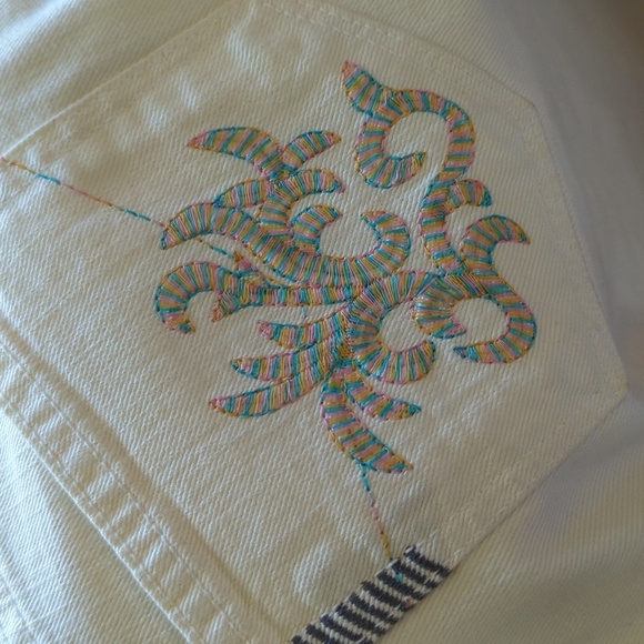 Paige Laurel Canyon Low Rise flare ivory Jeans - Picture 8 of 8